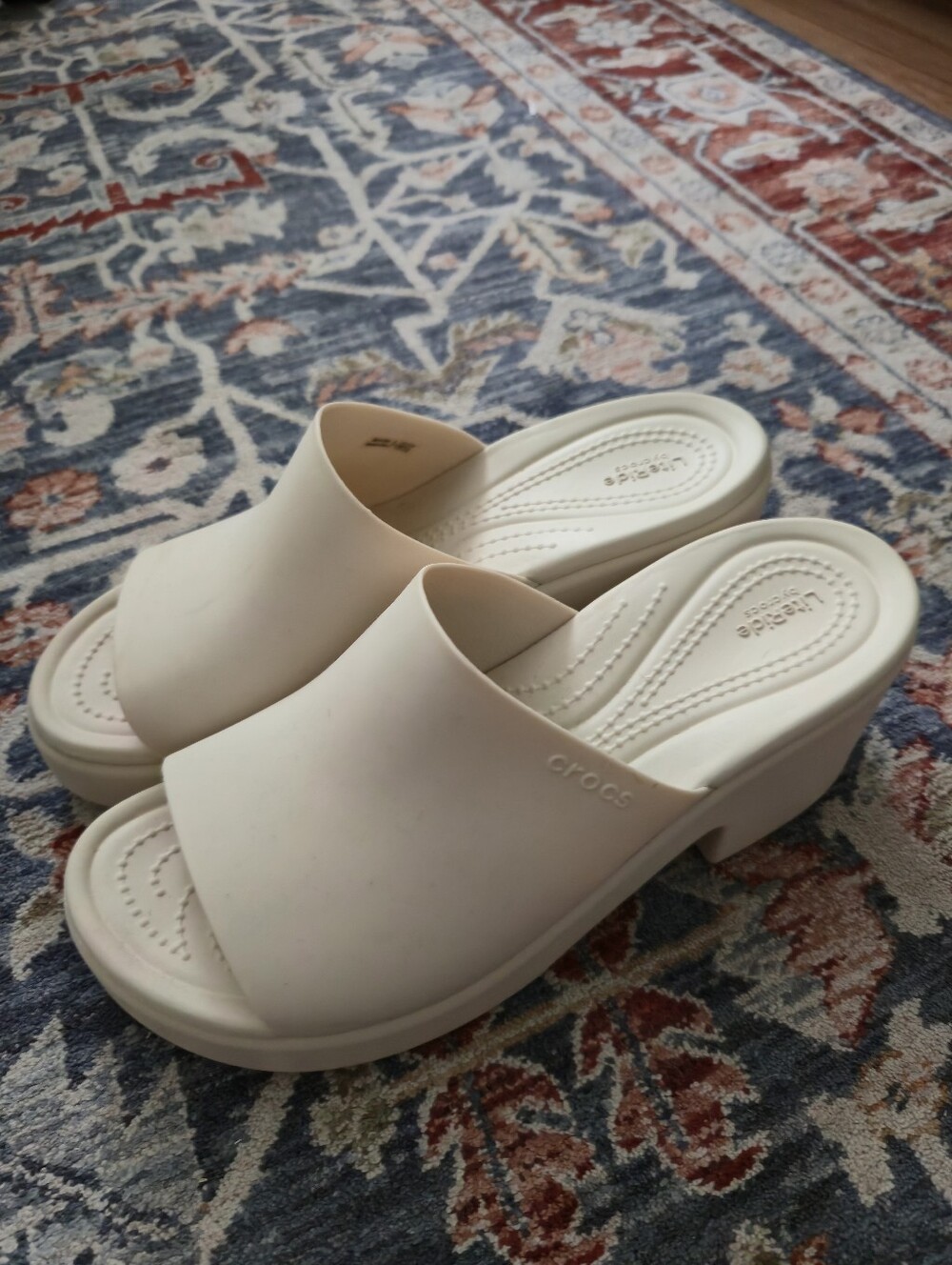 CROCS Women's Cream Brooklyn Mules - Picture 4 of 6